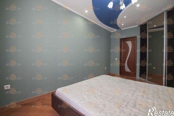 3-комн квартира Доваторцев, 52в