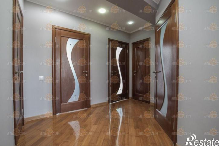 3-комн квартира Доваторцев, 52в