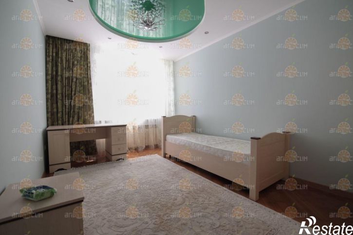 3-комн квартира Доваторцев, 52в