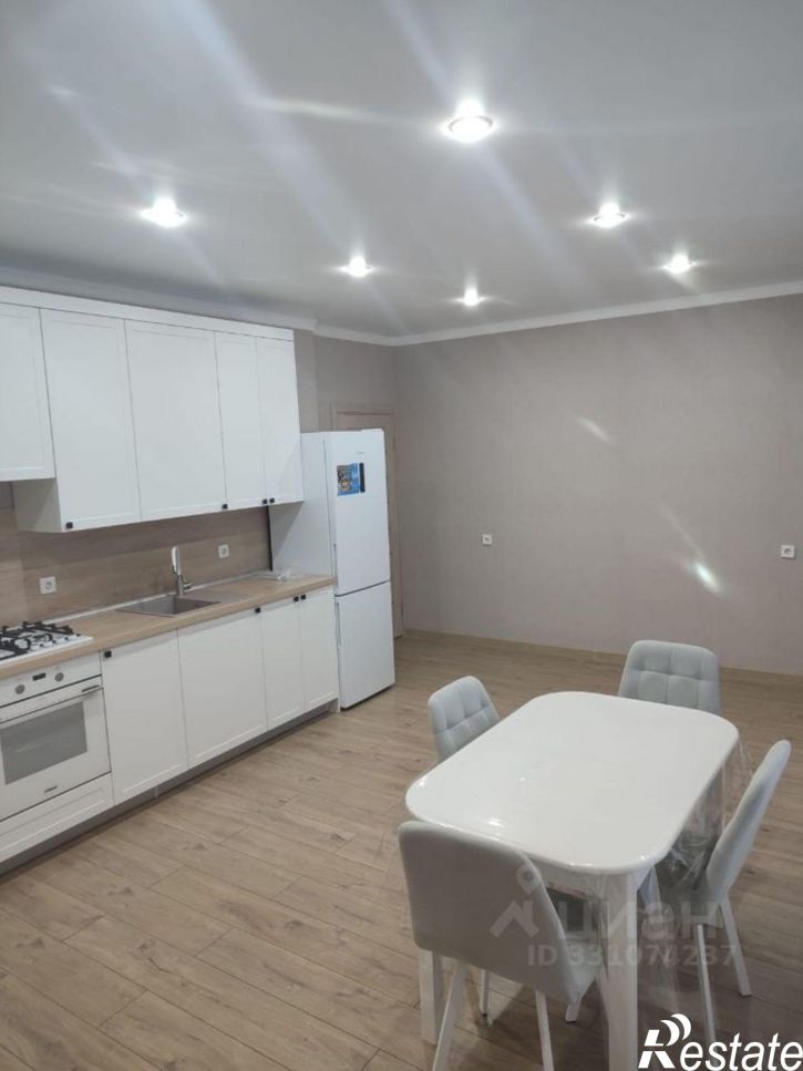 3-комн квартира ул Андрея Голуба, 16,  д. 16