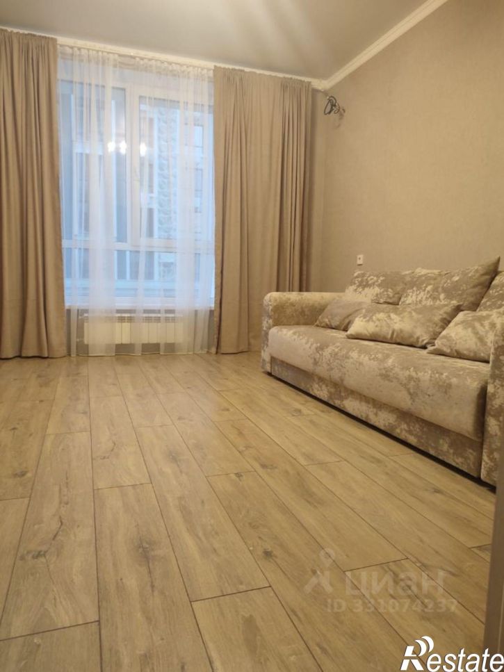 3-комн квартира ул Андрея Голуба, 16,  д. 16