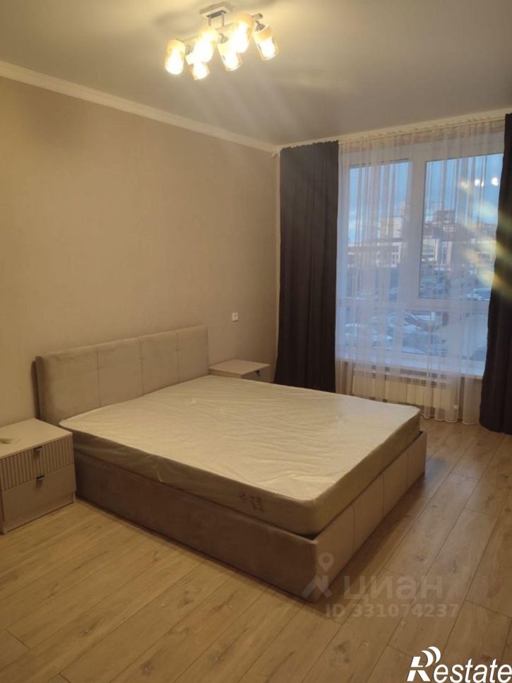 3-комн квартира ул Андрея Голуба, 16,  д. 16