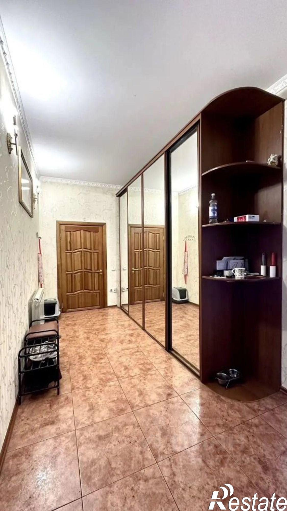 Купить дачу, дом, коттедж за 25 000 000 рублей на ул Заветная, 4
