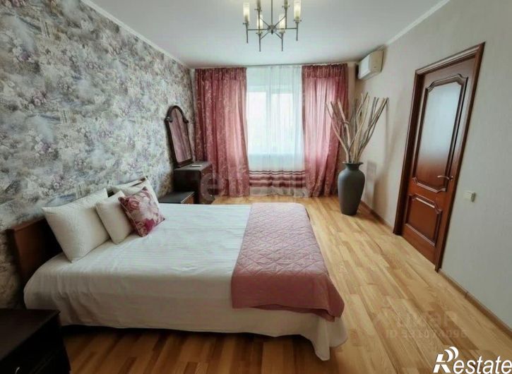 4-комн квартира ул Мира, 460/3,  д. 460/3
