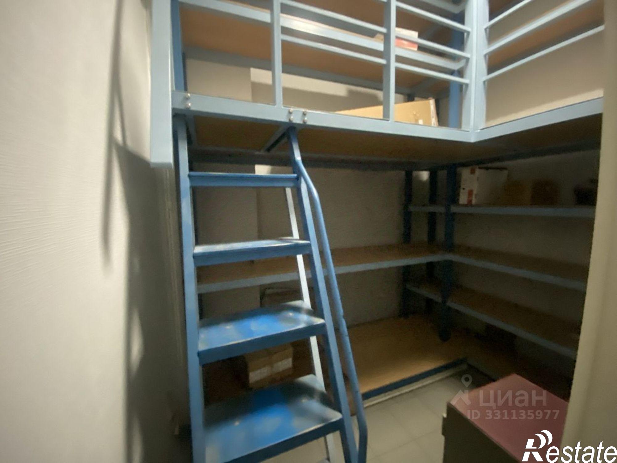 Сдать торговое помещение за 66 000 рублей на улица Ленина, 245