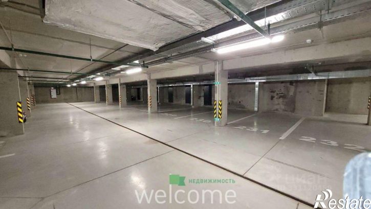 Гараж/парковка улица Андрея Голуба, 12к3,  д. 12к3
