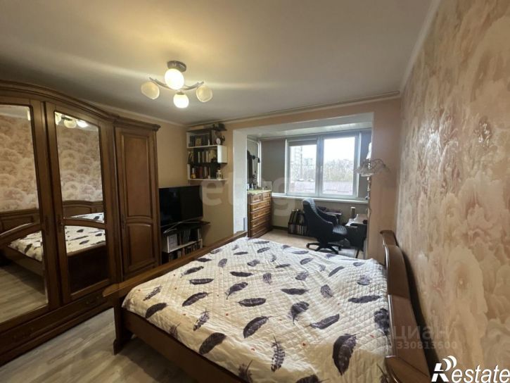 3-комн квартира улица Михаила Морозова, 73/10,  д. 73/10