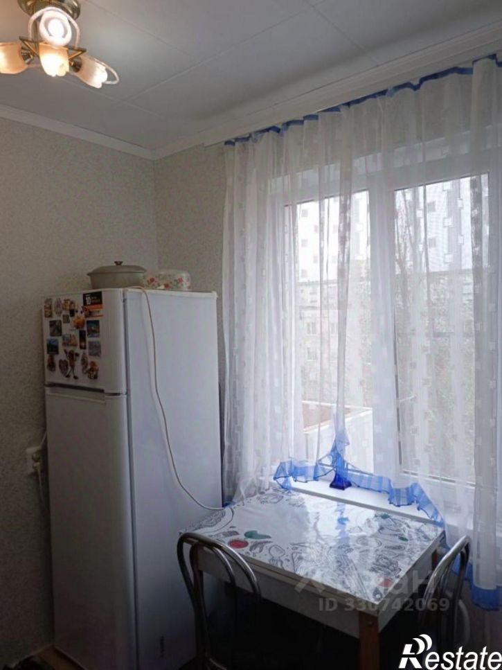 3-комн квартира ул 45 Параллель, 5/2,  д. 5/2
