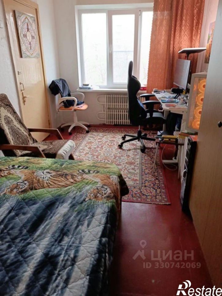 3-комн квартира ул 45 Параллель, 5/2,  д. 5/2