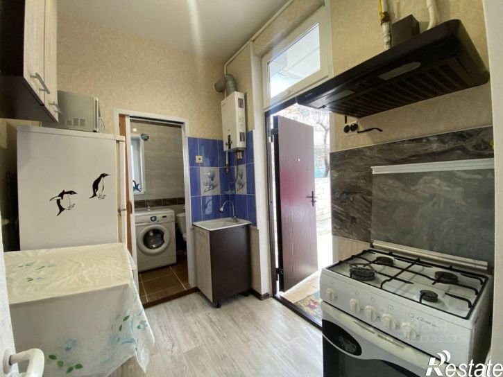 2-комн квартира улица Кирова, 60,  д. 60