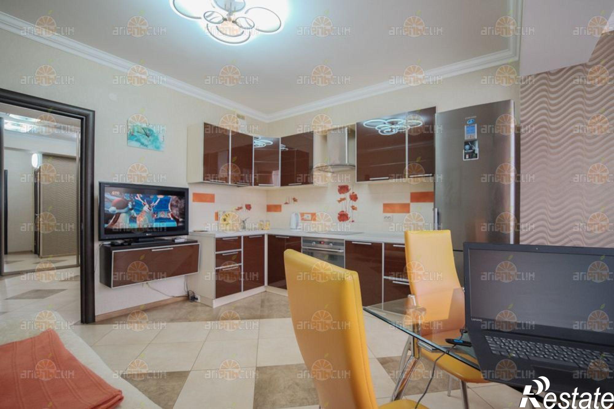 Сдать квартиру за 32 000 рублей на Матросова, 65а