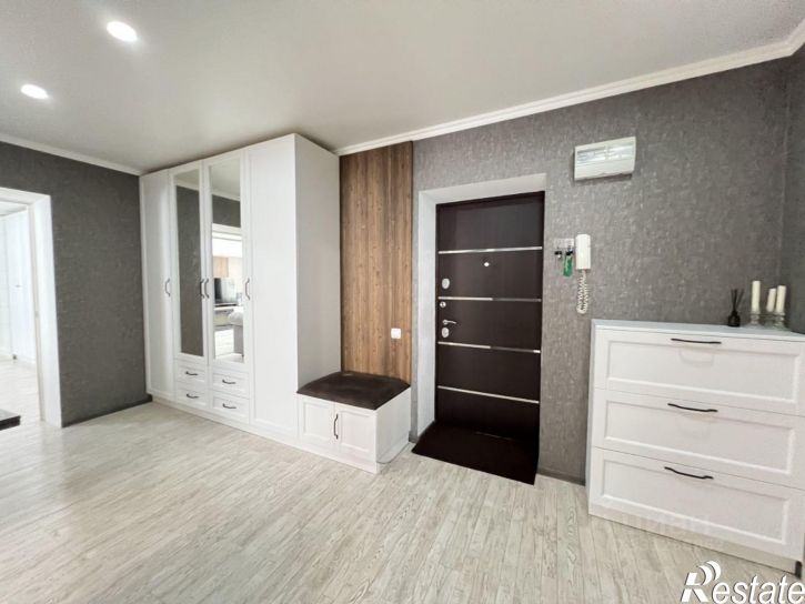 2-комн квартира ул 45 Параллель, 22,  д. 22