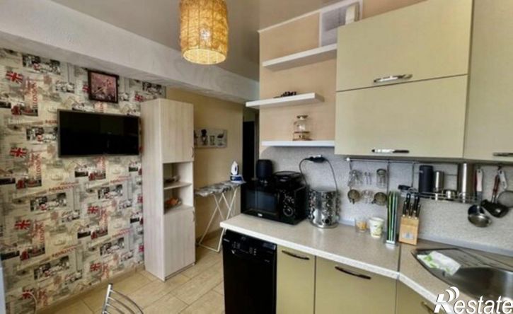 2-комн квартира улица Пирогова, 102,  д. 102