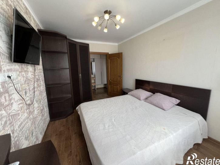 2-комн квартира улица Пирогова, 56,  д. 56
