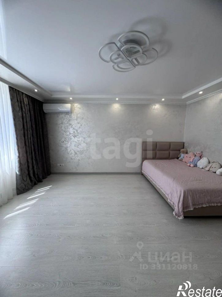 2-комн квартира улица 45-я Параллель, 22,  д. 22