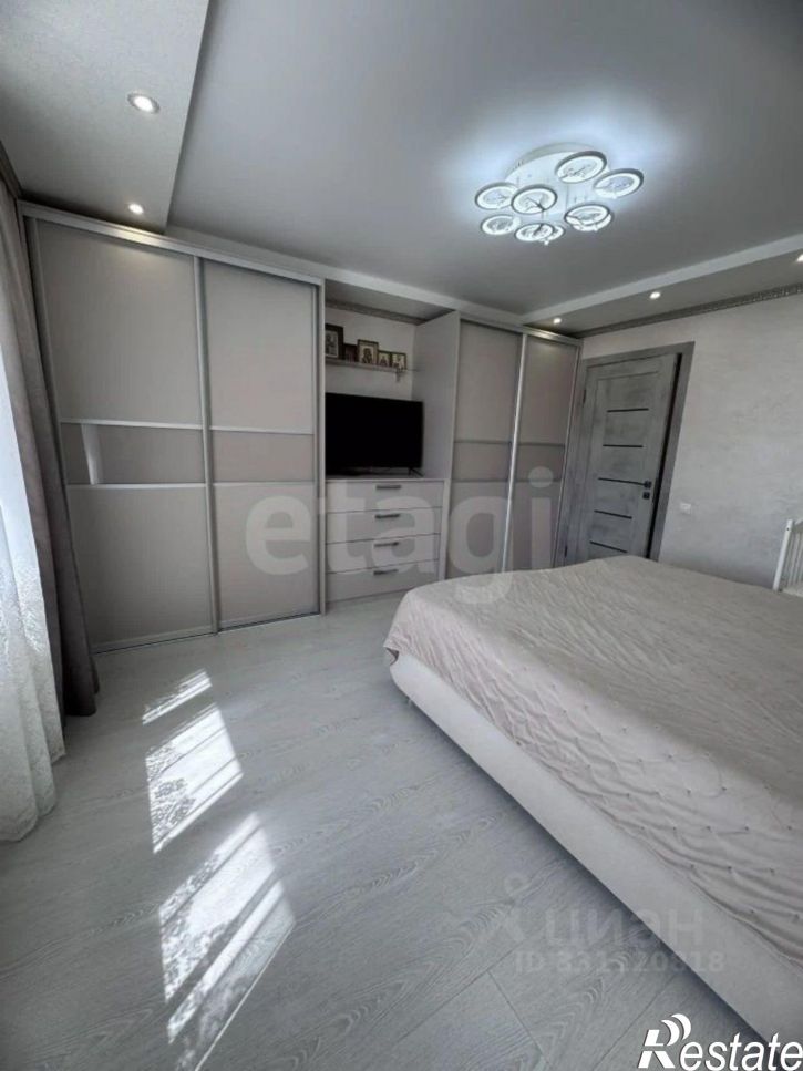 2-комн квартира улица 45-я Параллель, 22,  д. 22