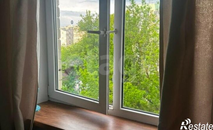 2-комн квартира улица Мира, 280/4,  д. 280/4