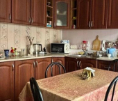 2-комн, 42кв м, этаж 1/1 Октябрьская улица, 235/4