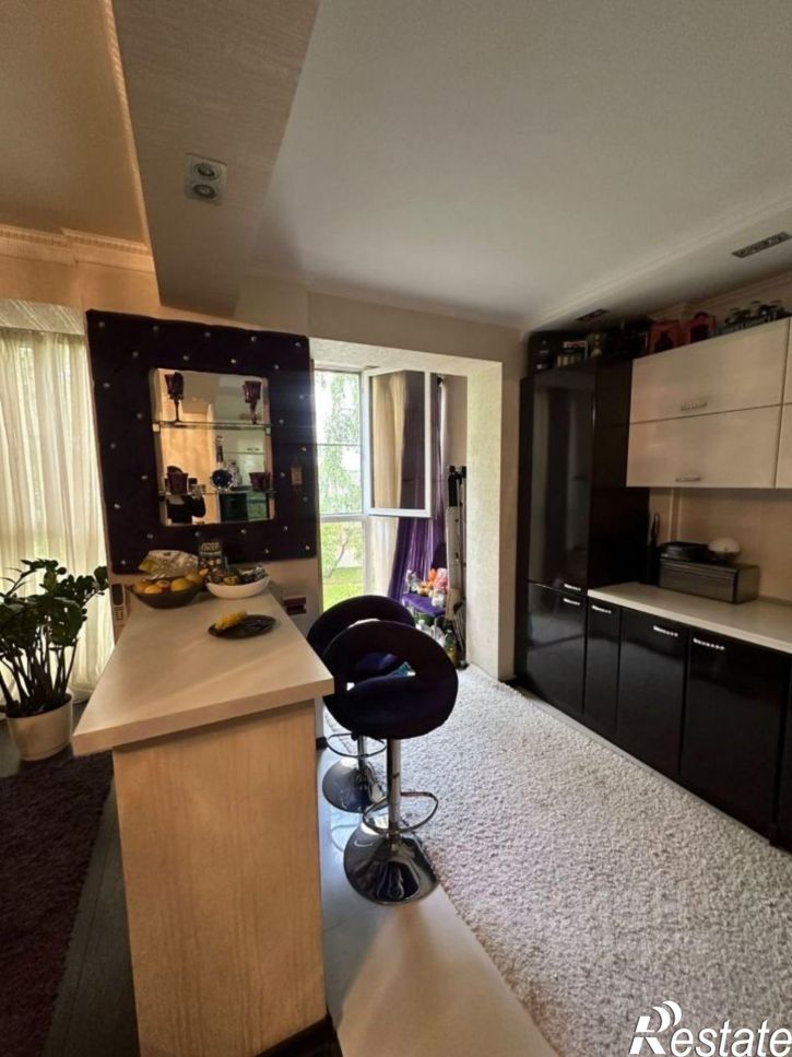 3-комн квартира пр-кт Юности, 36,  д. 36