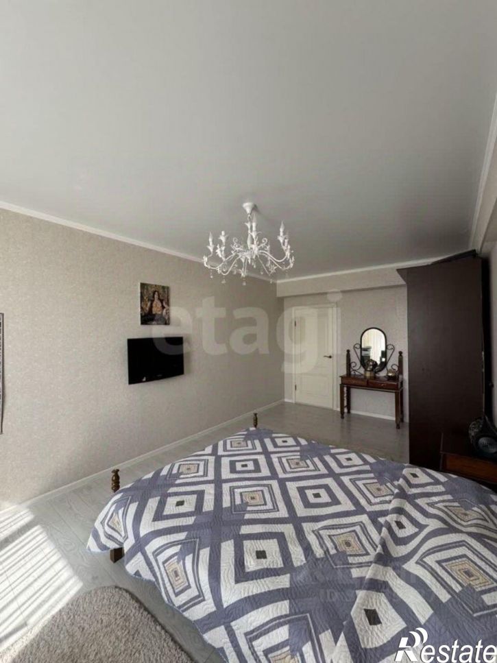 3-комн квартира улица Чехова, 85/18,  д. 85/18