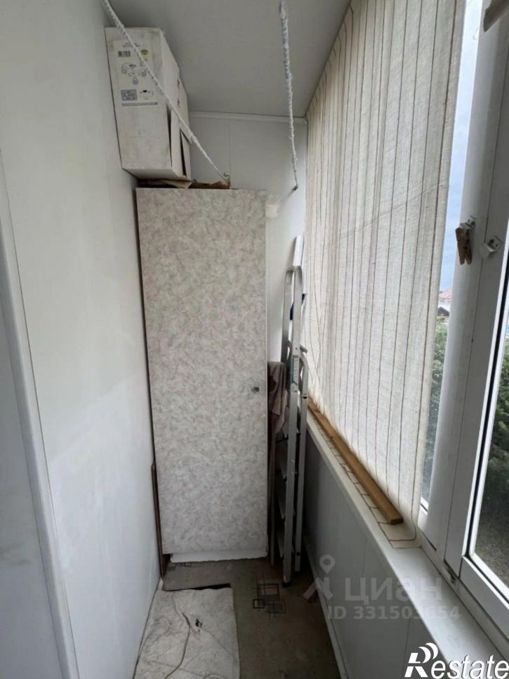 3-комн квартира улица 45-я Параллель, 12,  д. 12
