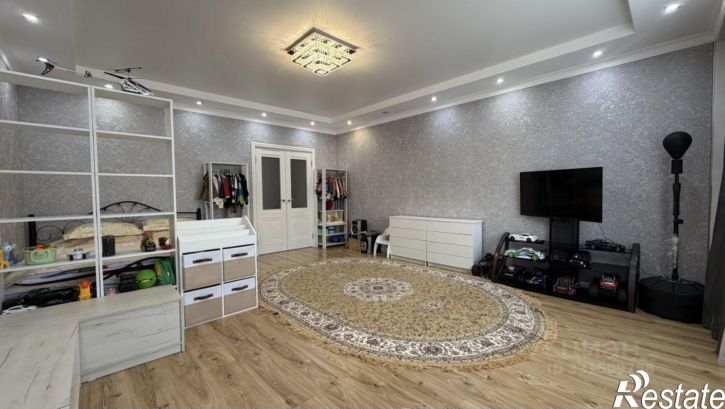 2-комн квартира улица 45-я Параллель, 2,  д. 2