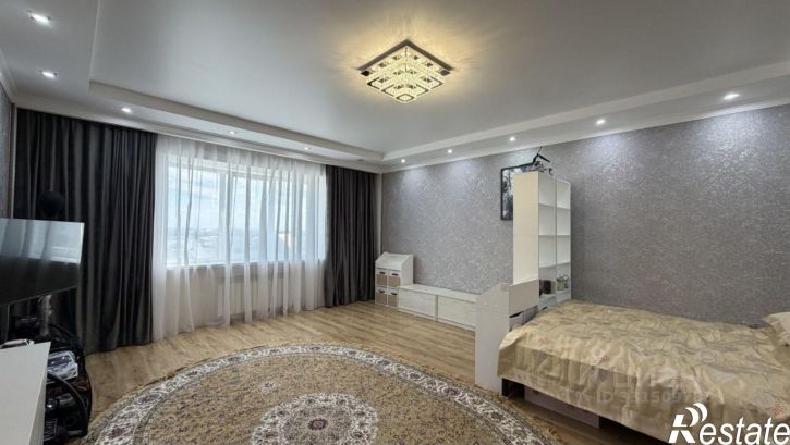 2-комн квартира улица 45-я Параллель, 2,  д. 2