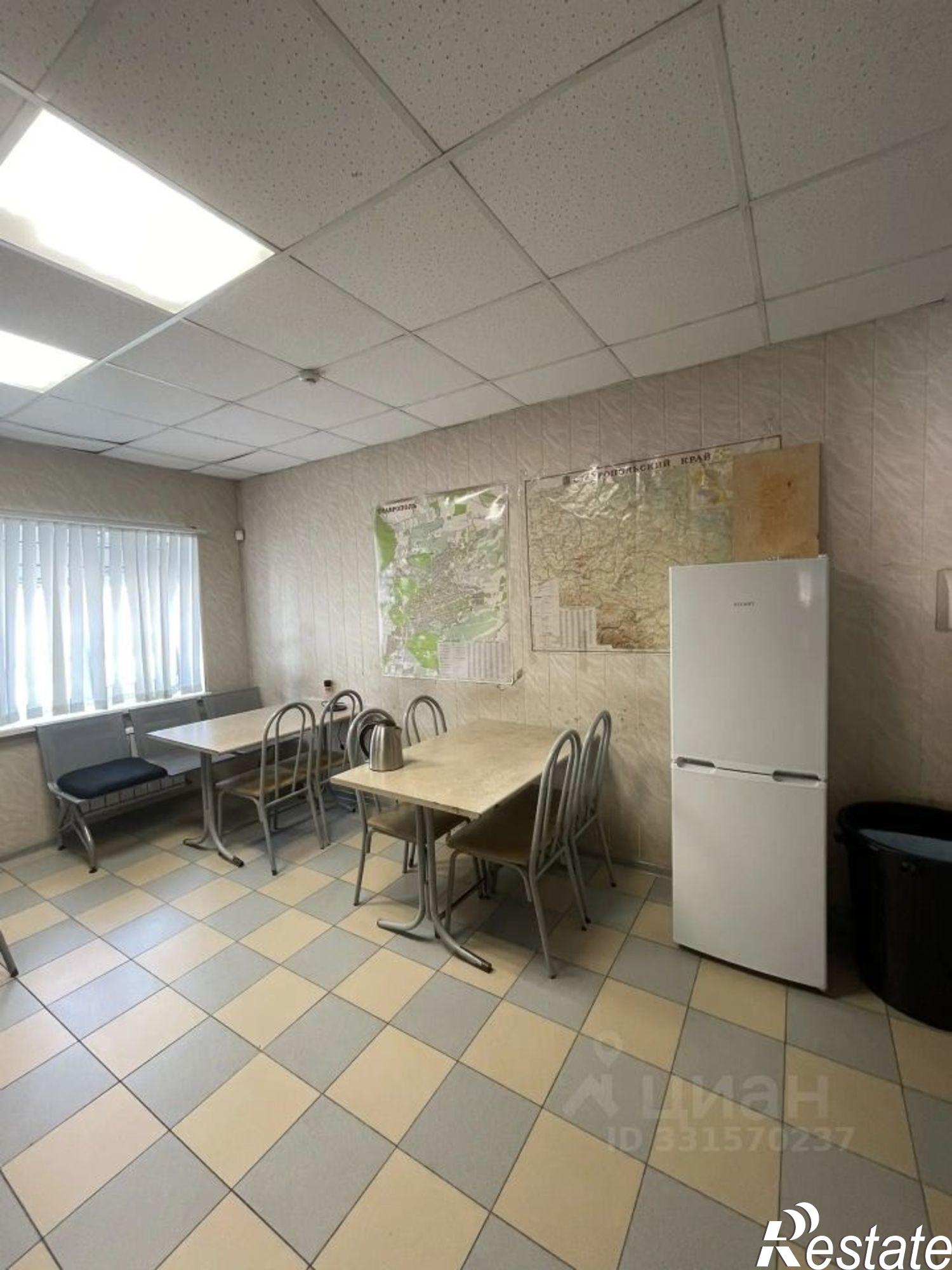 Купить складское помещение за 150 000 000 рублей на улица Радолицкого, 11