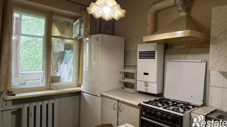 2-комн квартира проспект Октябрьской Революции, 32,  д. 32