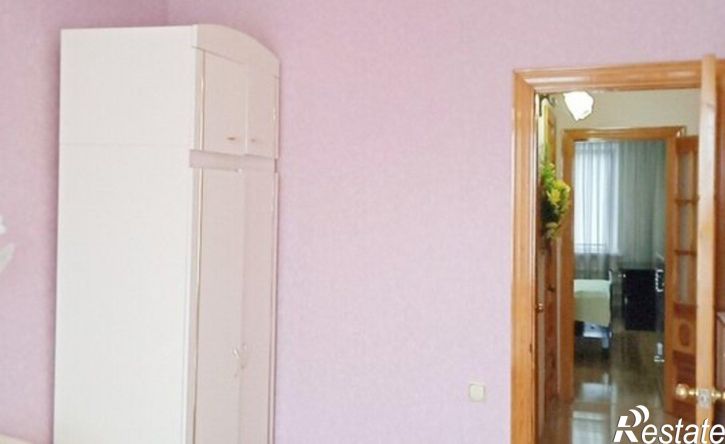 3-комн квартира улица Пирогова, 26/4,  д. 26/4