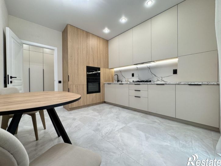 2-комн квартира Российский проспект, 12к2