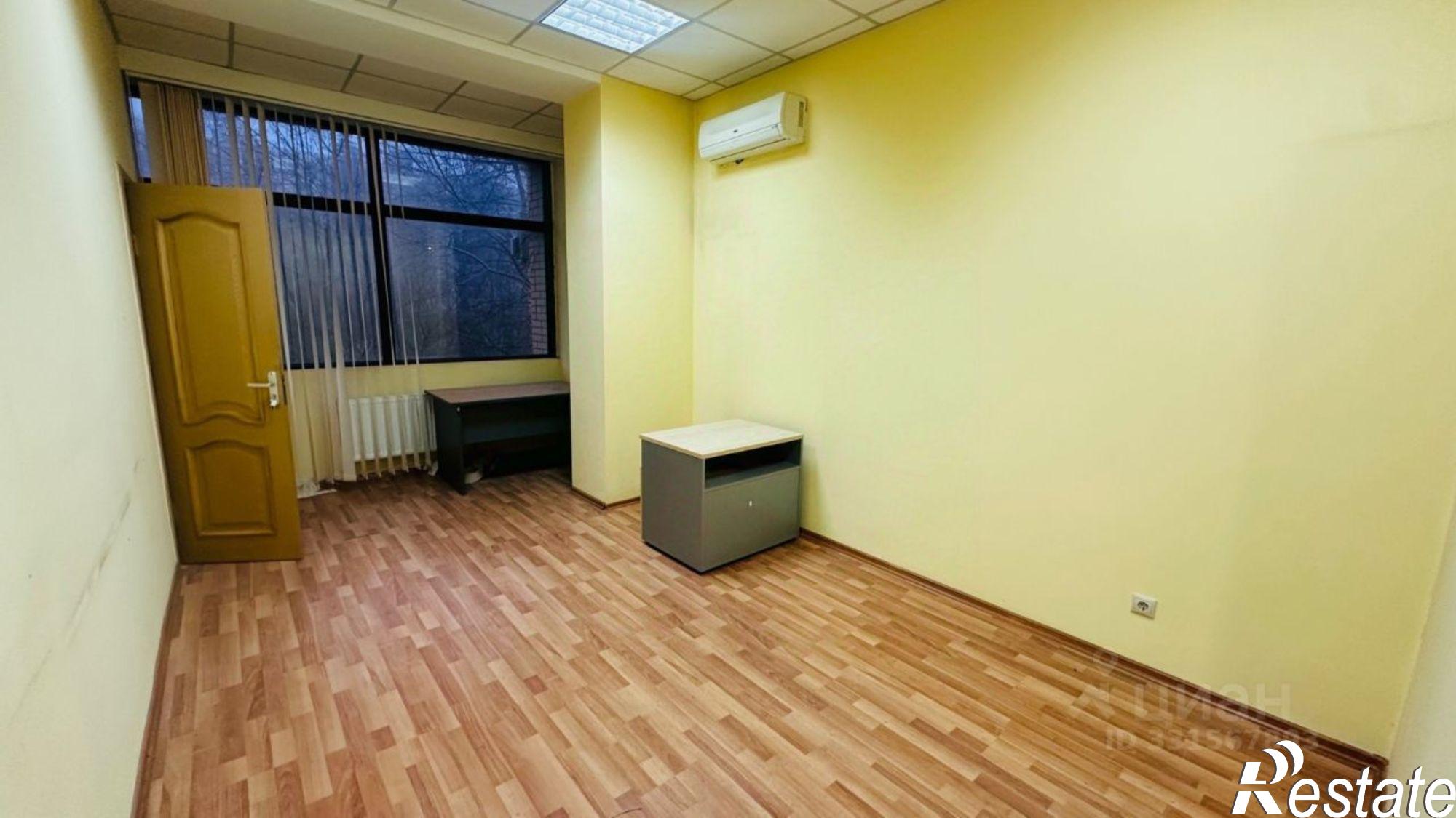 Сдать офис, помещение под офис за 23 146 рублей на ул Ленина, 235А