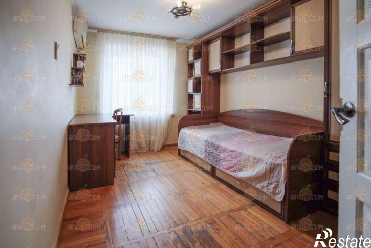 3-комн квартира Добролюбова, 12