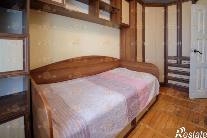 3-комн квартира Добролюбова, 12