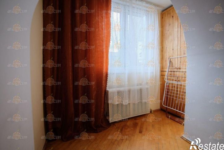 3-комн квартира Добролюбова, 12