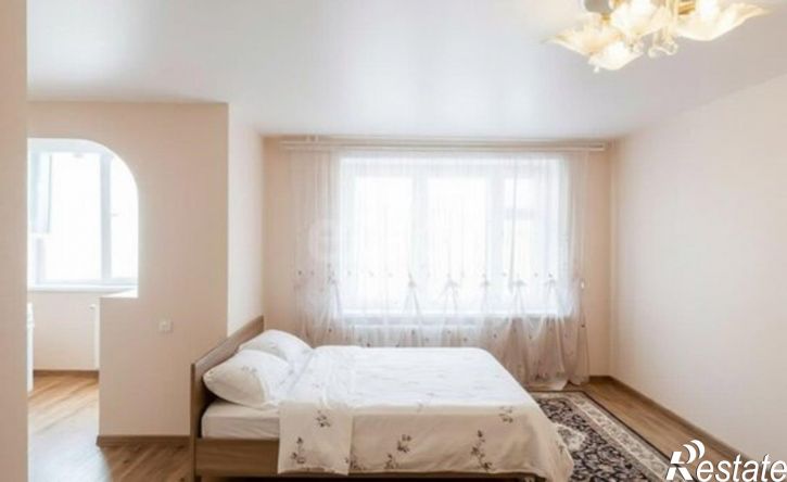 3-комн квартира ул 45 Параллель, 26,  д. 26