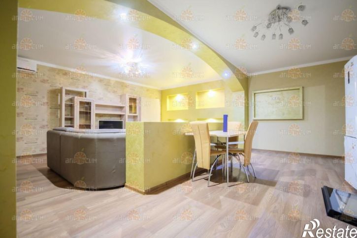 Студия Дзержинского, 158