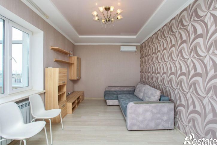 2-комн квартира ул Космонавтов, 2,  д. 2