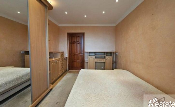 3-комн квартира ул Космонавтов, 12,  д. 12