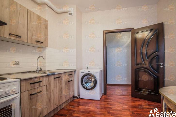 2-комн квартира Апанасенковская, 12/1