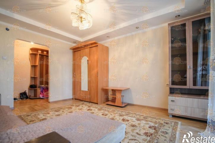 3-комн квартира 45 параллель, 11/2