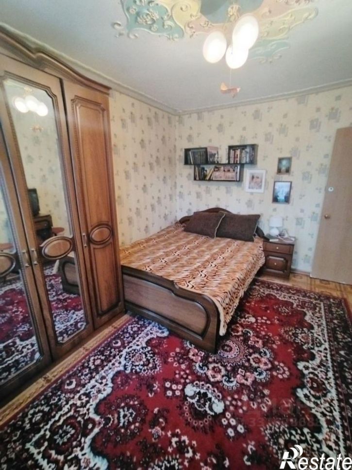 2-комн квартира ул 45 Параллель, 5/2,  д. 5/2