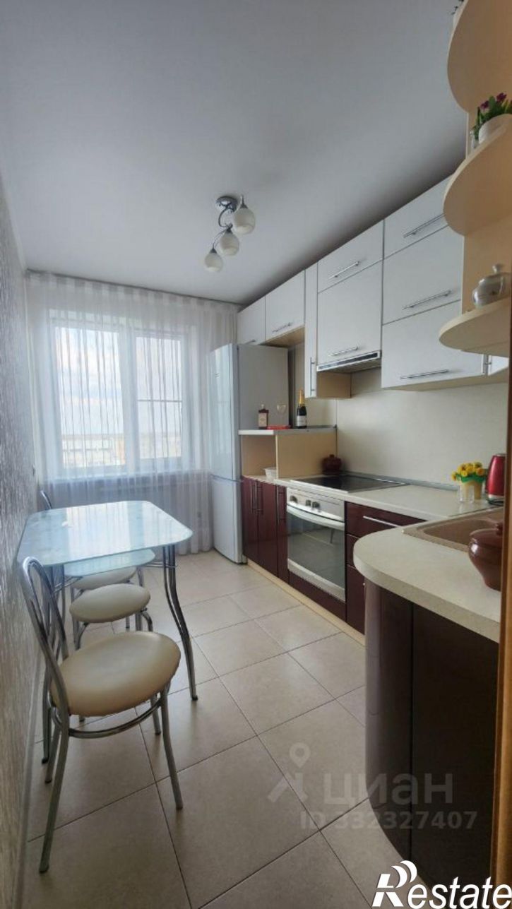 3-комн квартира ул Доваторцев, 50/1,  д. 50/1