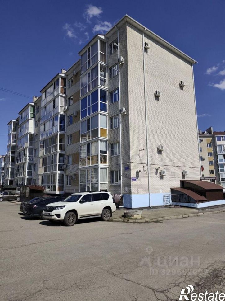 2-комн квартира ул Полеводческая, 1 4,  д. 1 4,  к. 4