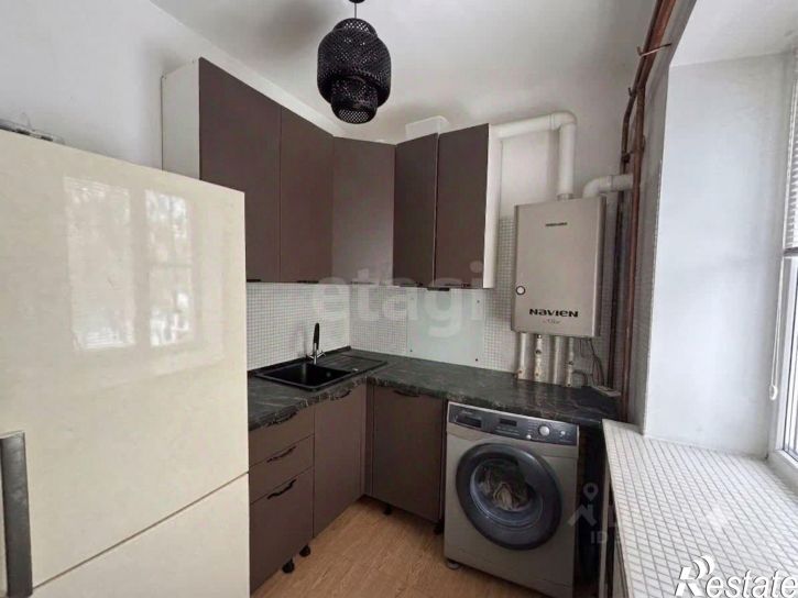 2-комн квартира ул Короленко, 17/1,  д. 17/1