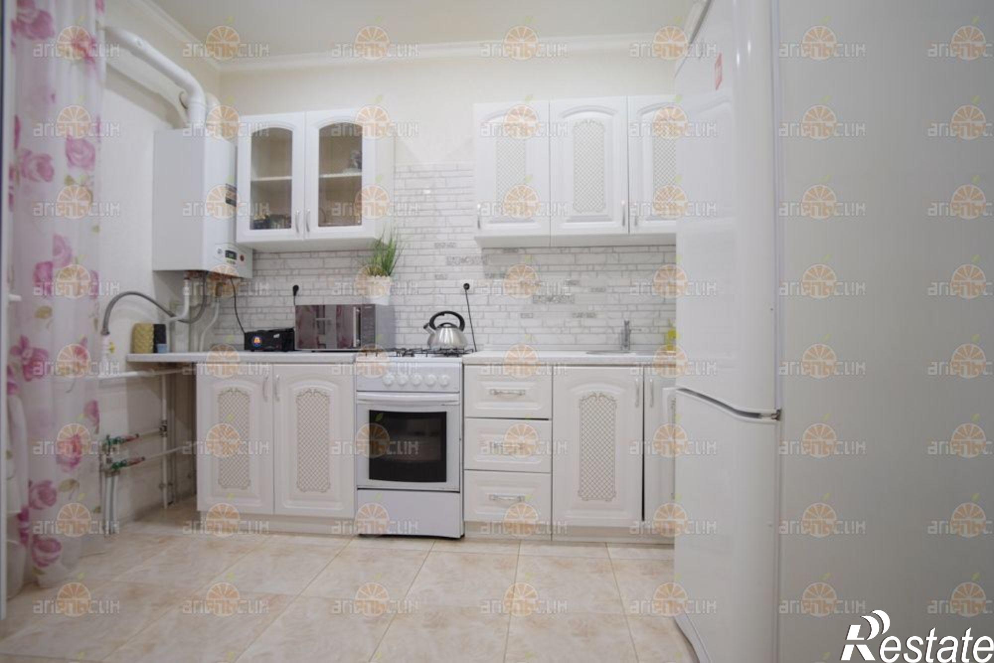 Сдать квартиру за 25 000 рублей на Рогожникова, 13