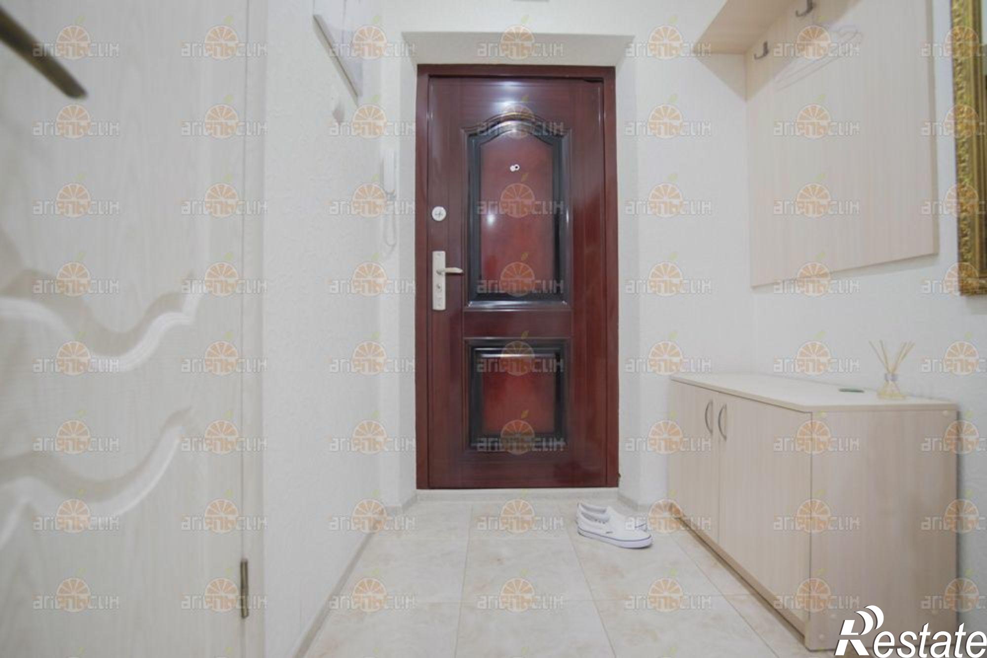 Сдать квартиру за 25 000 рублей на Рогожникова, 13
