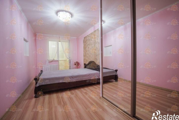 2-комн квартира Фроленко, 22
