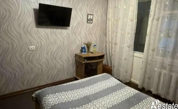 3-комн квартира пр-кт Ворошилова, 11/1,  д. 11/1