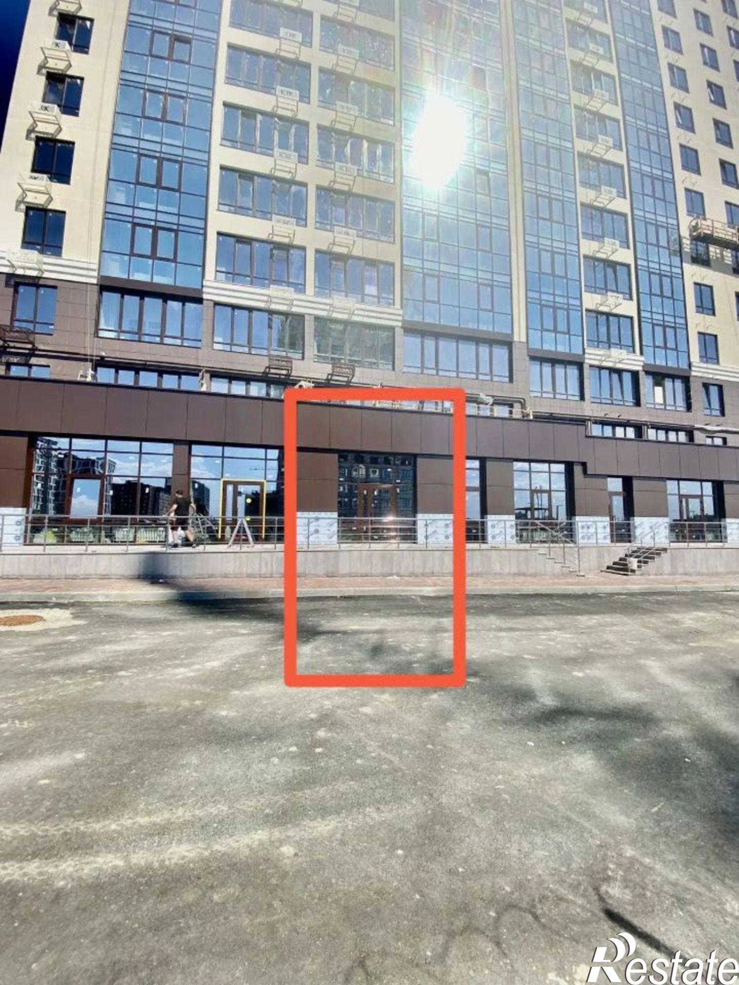 Купить торговое помещение за 240 032 рублей на ул 45 Параллель, 50 2